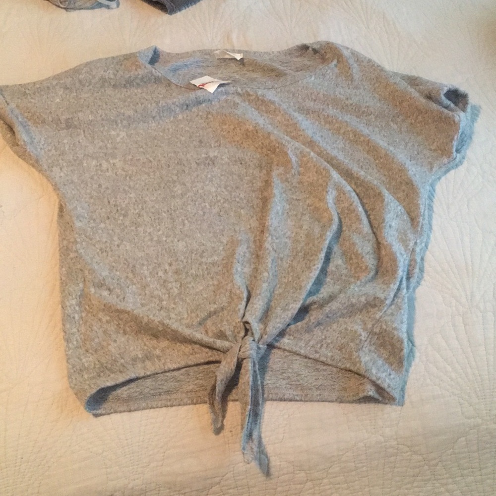 Never worn grey top